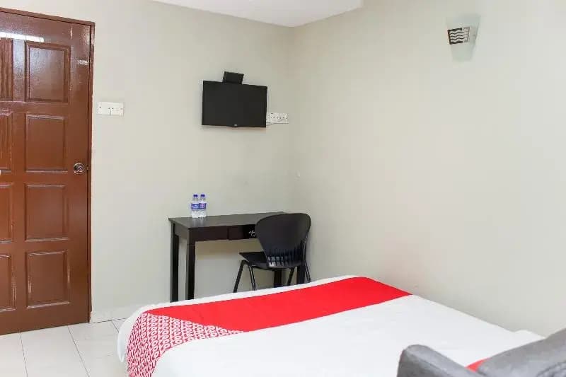 Prima Saujana Budget Hotel by Rooms - photo 4