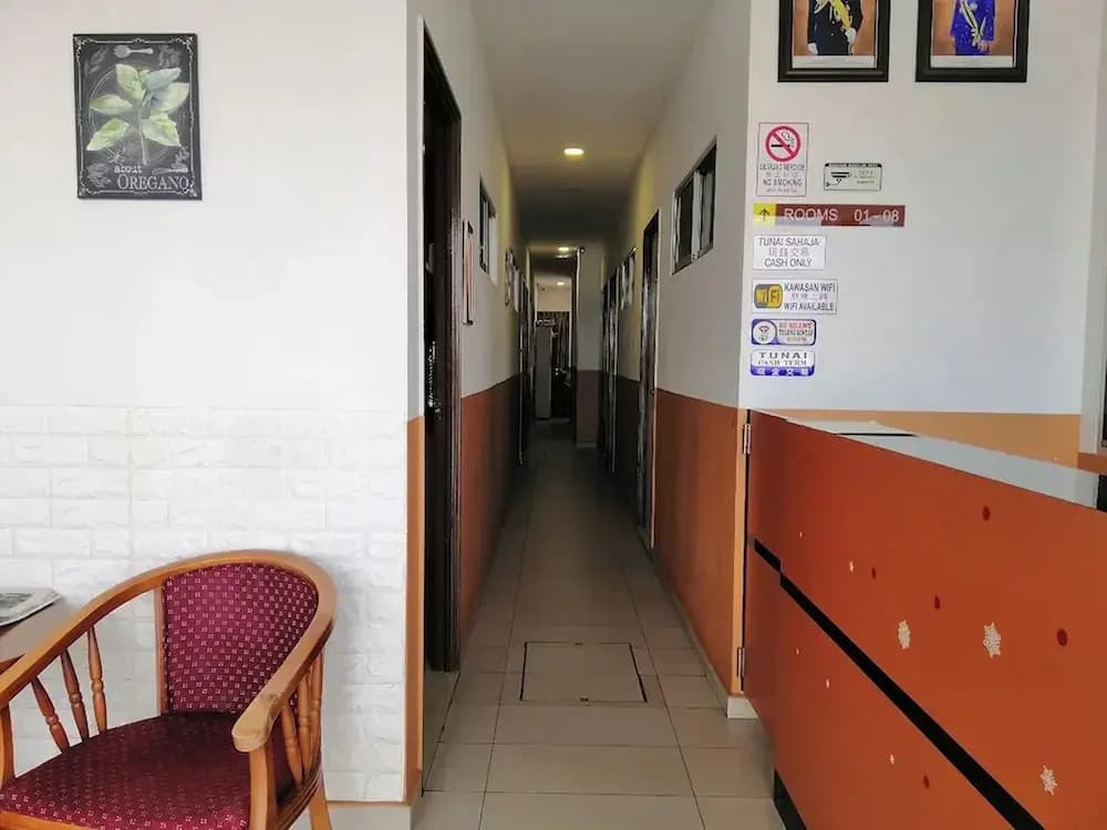 OYO 89985 Js Hotel - photo 12