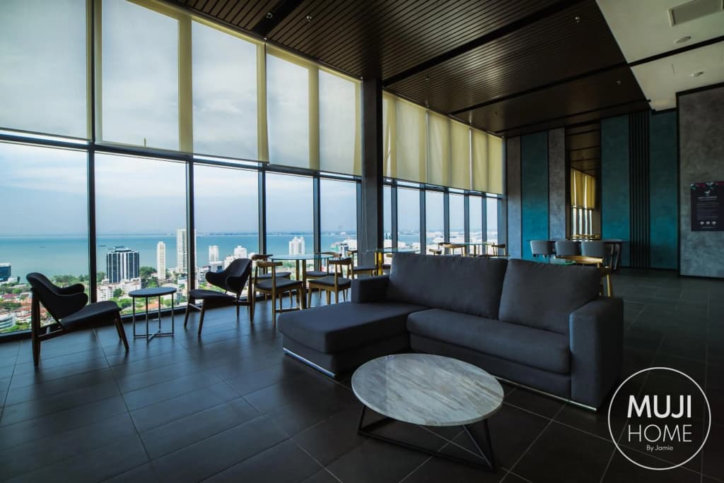 MUJI B&W Studio - Seaview at 218 Tropicana NEAR Komtar Food Heaven Heritage with Netflix - photo 4
