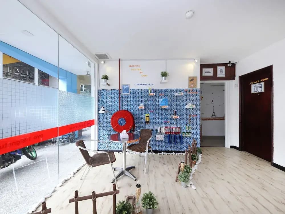 OYO 43963 T Signature Hotel - photo 17