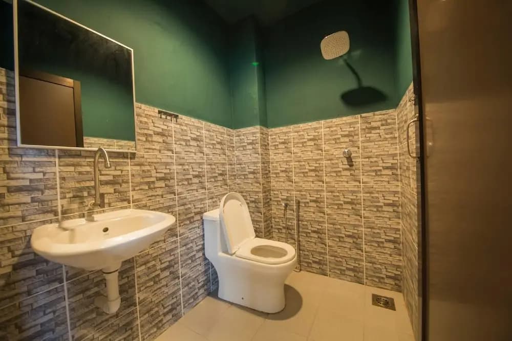 Room V Jalan Jenang - photo 8