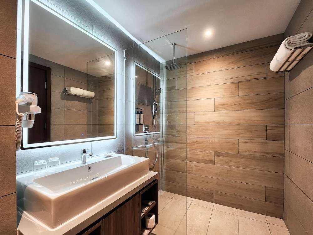FOX Hotel Glenmarie Shah Alam - photo 9