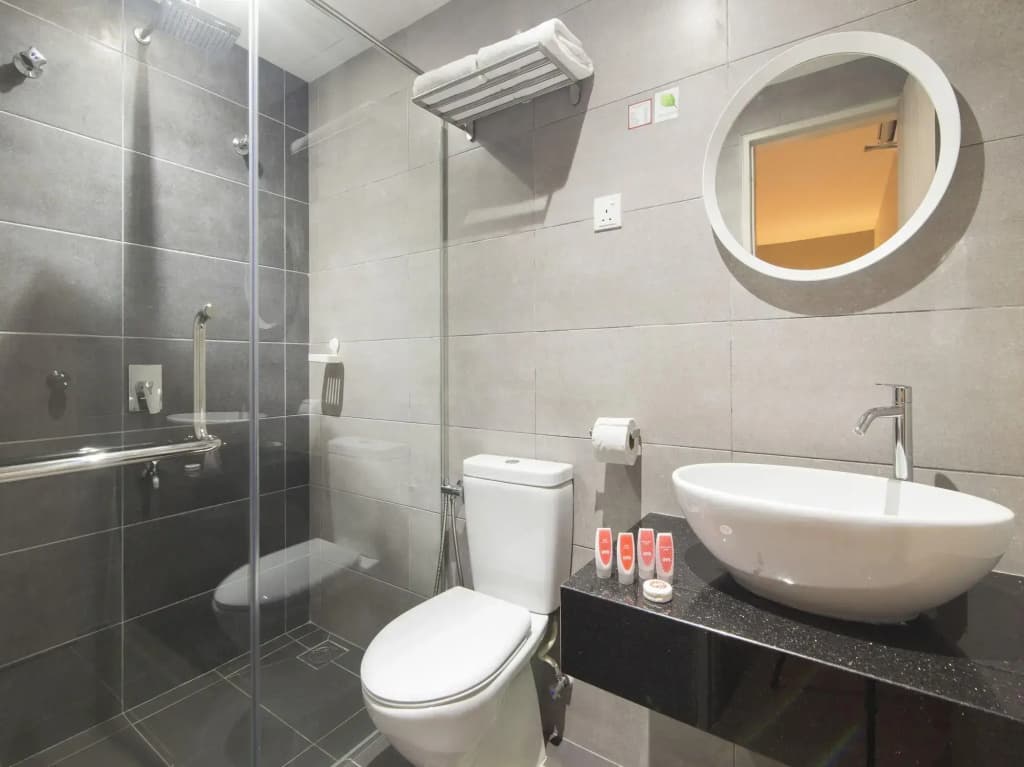 Super Oyo 1191 Yootel Boutique Hotel - photo 42