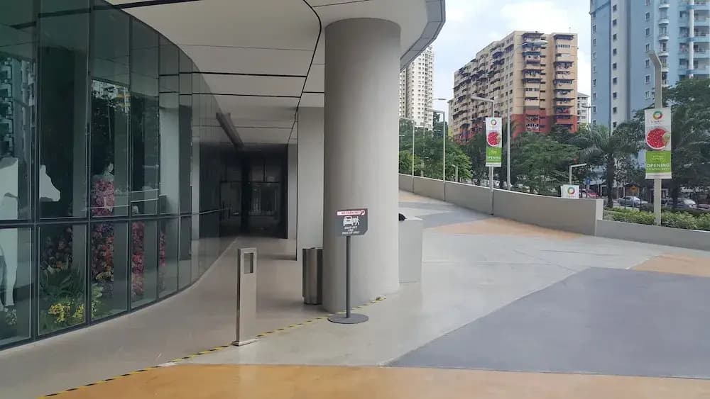 KL Gateway Luxury Apartment - photo 1