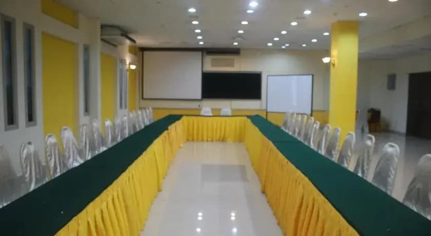 OYO 89489 Al Ansar Hotel - photo 10