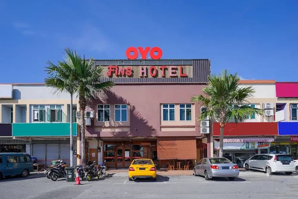 Fins Hotel by OYO Rooms - photo 1