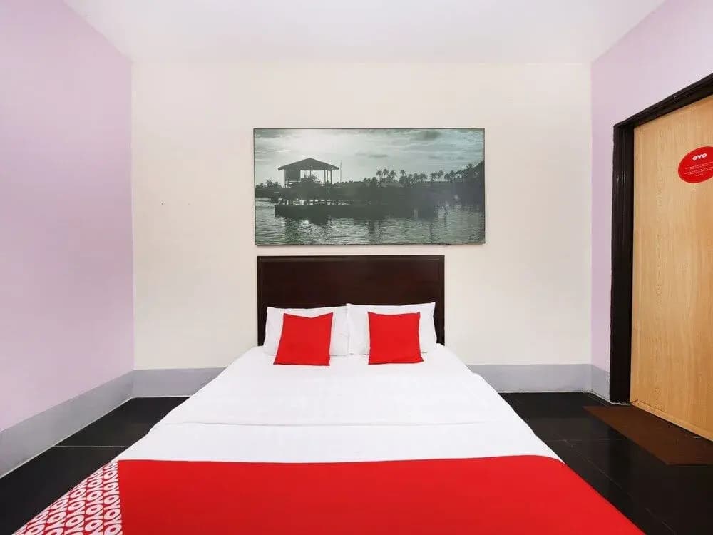 OYO 712 Hotel Corridor - photo 4