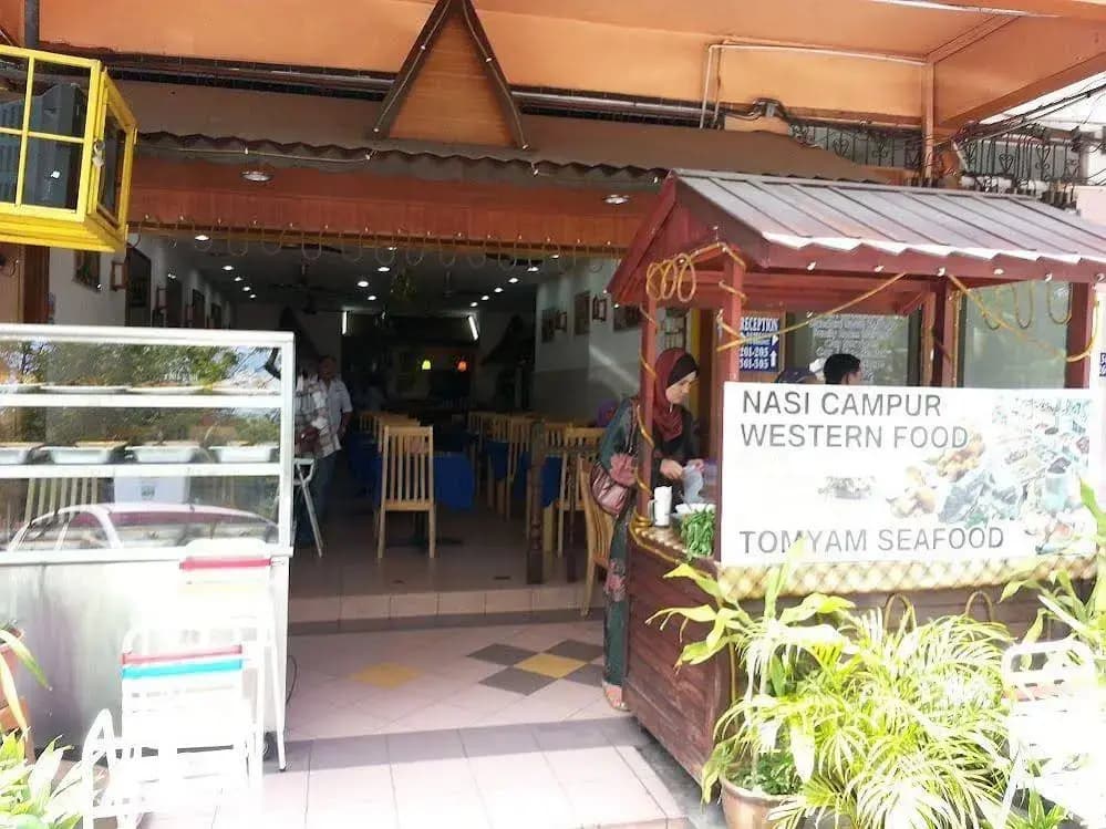 OYO 89850 Mutiara Motel - photo 15
