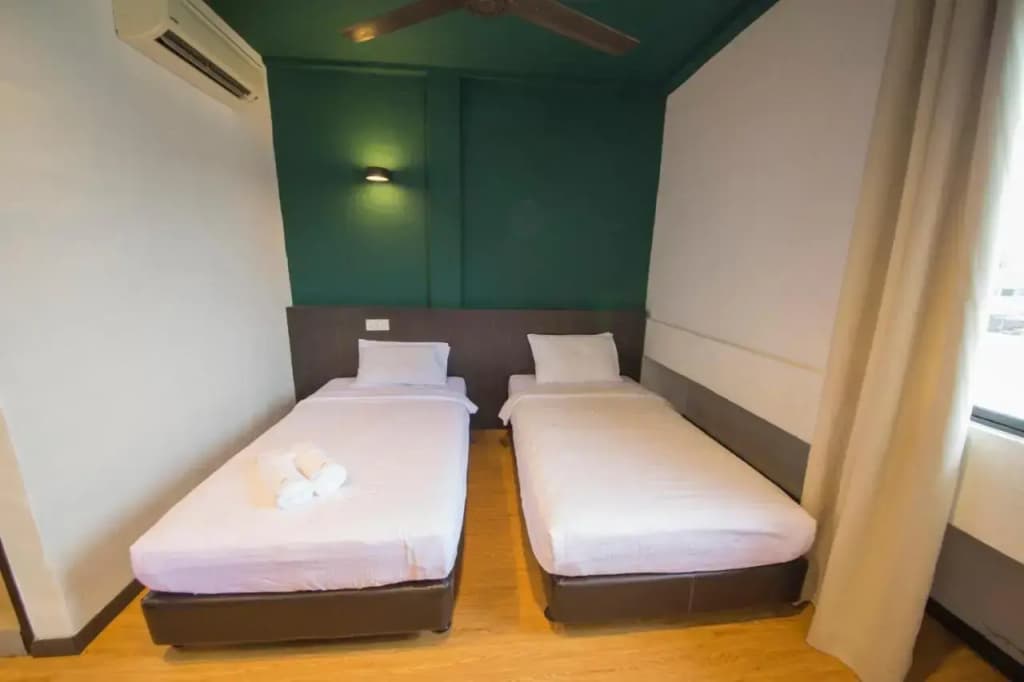 Room V Jalan Megat by Secom - photo 20