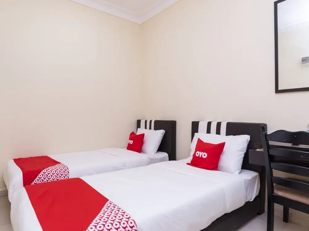 OYO 89536 Hazris Hotel - photo 4