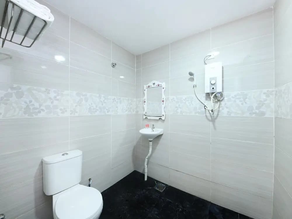 OYO 1136 PD Star Hotel - photo 9