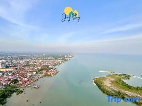 SilverScape Melaka/ 3BR/ 6-10 pax/Bathtub/Seaview/ Infinity Pool/ Jonker St - photo 1