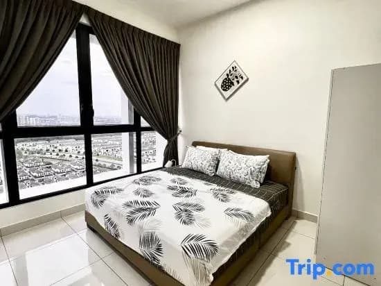 Legoland & EcoNest 3Bedroom  Family Apartment 8px - photo 2