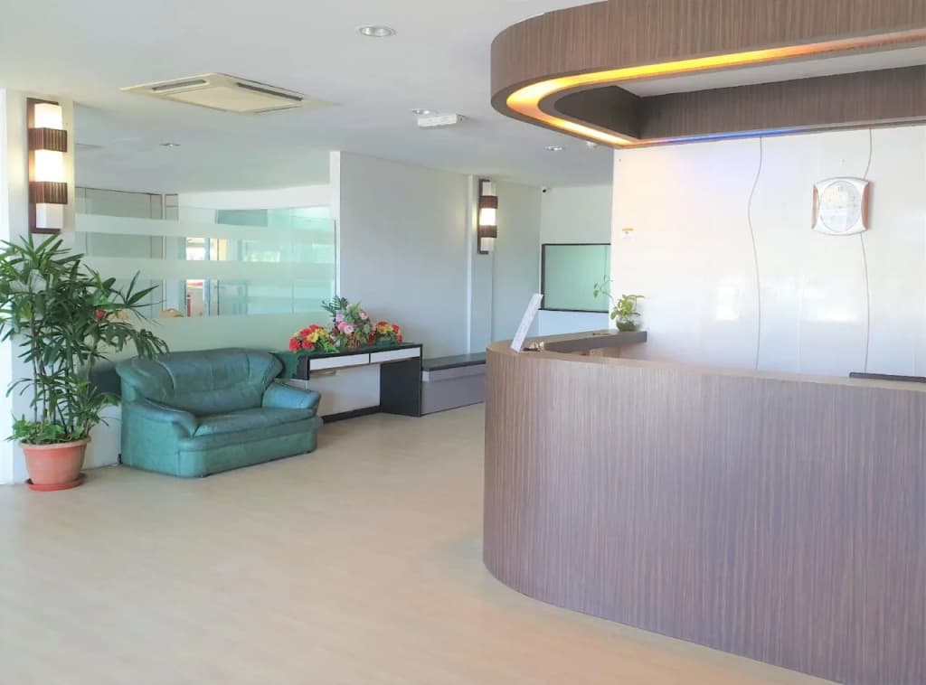 Seaview Business Inn - photo 1
