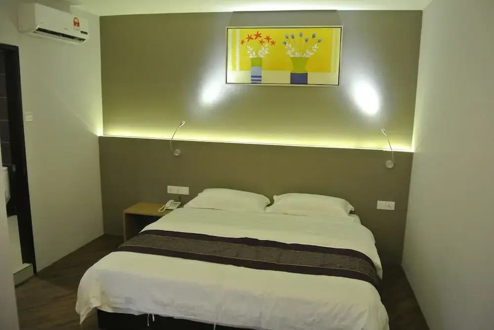 Super 8 bayan baru - photo 3