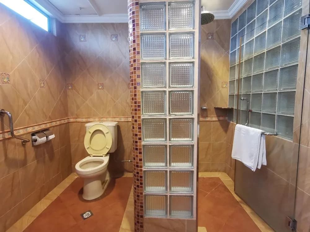 OYO 89864 Hotel Holiday Park - photo 9