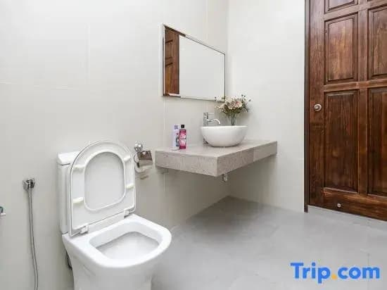 Tanjung Bungah 5BR Villa w pool 20pax - photo 10