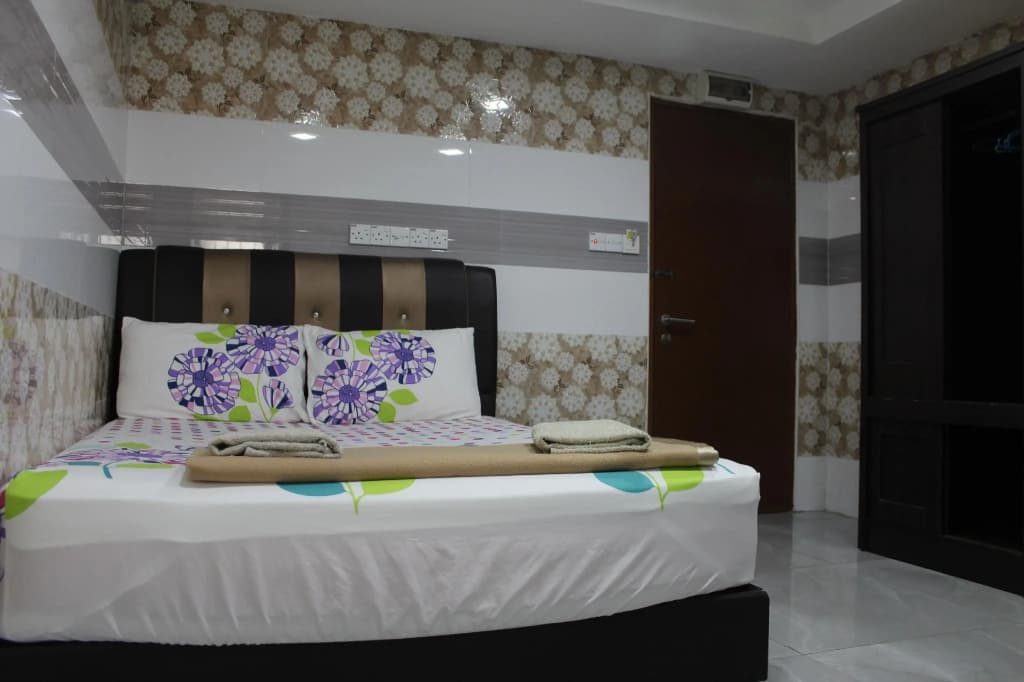 Nilai H-2 Hotel - main photo