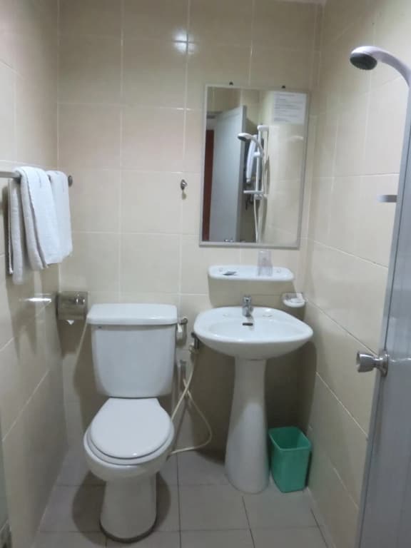 Wah May Hotel - photo 10