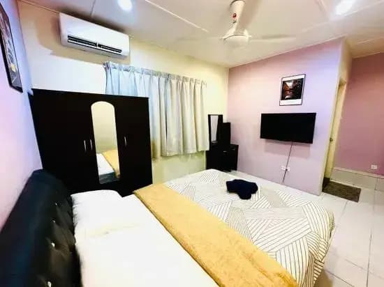 Corner Lot Taman Bahagia Batu 7 ( 2Minutes to Airport) - photo 2