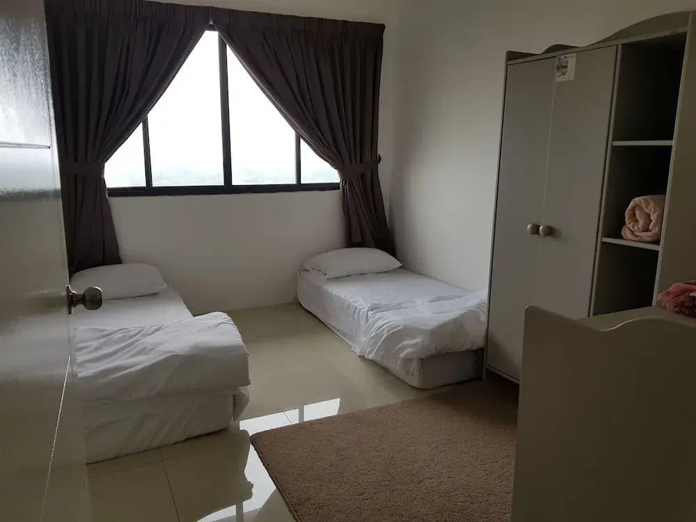 Executive Seaview at Icon Residence - photo 2