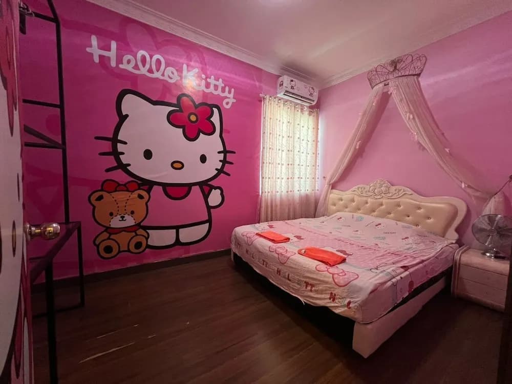 Hello Kitty Signature Suite - photo 3