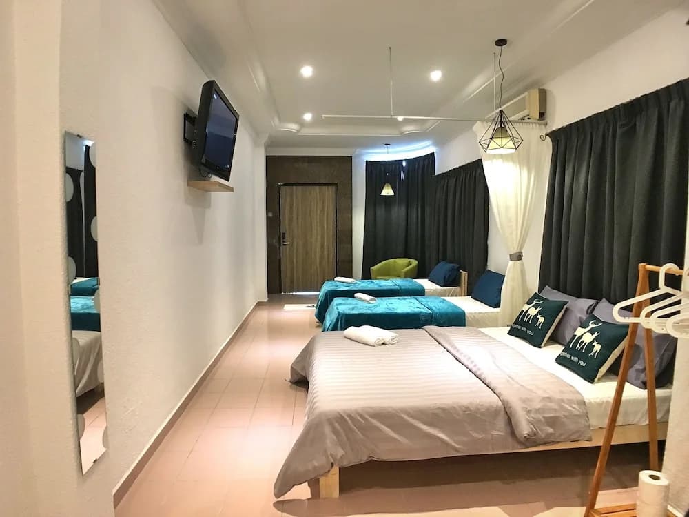 iBook6 Deluxe Family Suite for 4 by iBook Homestay - photo 5