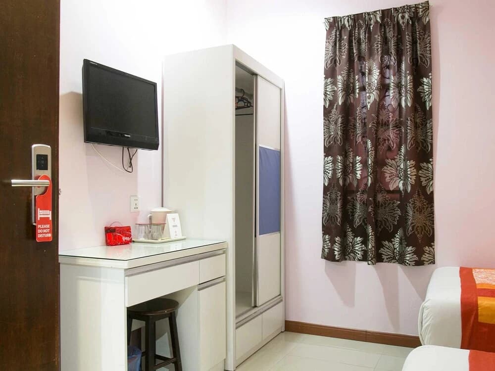 OYO 143 Swan Cottage Hotel - photo 4