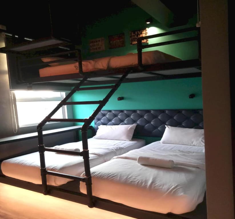 Tube Hotel Melaka - photo 22