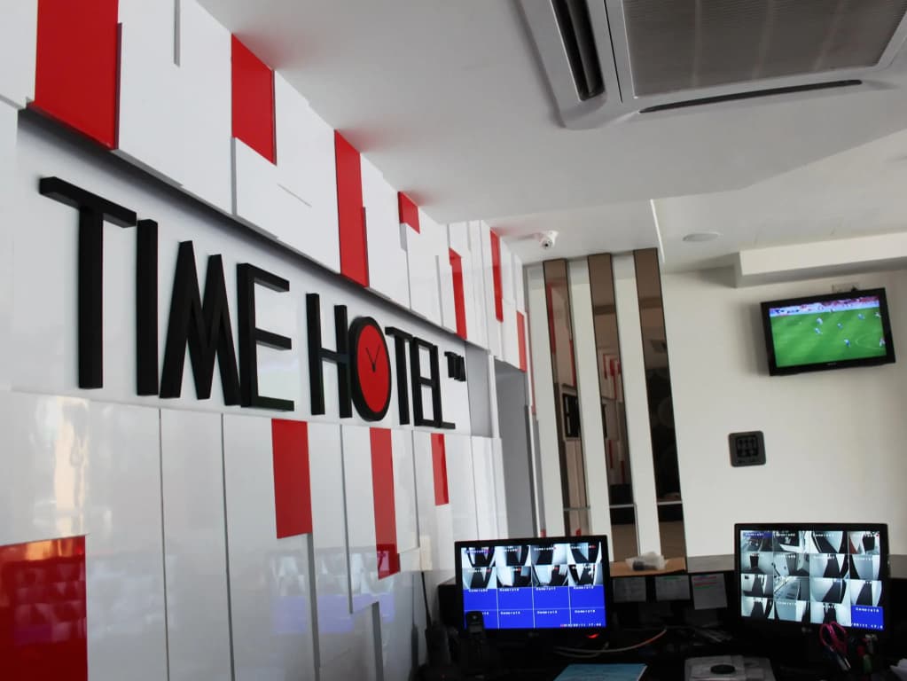 Time Hotel Kuchai Lama - photo 11
