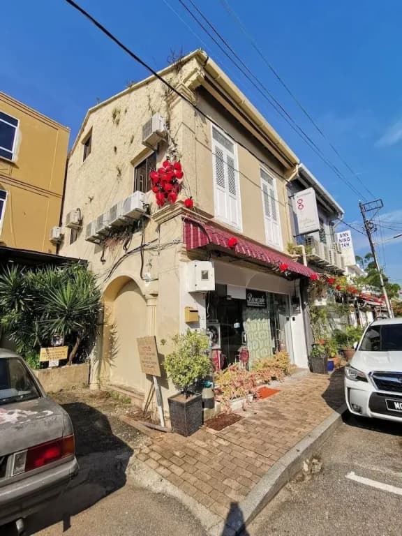 Nancy House - photo 1