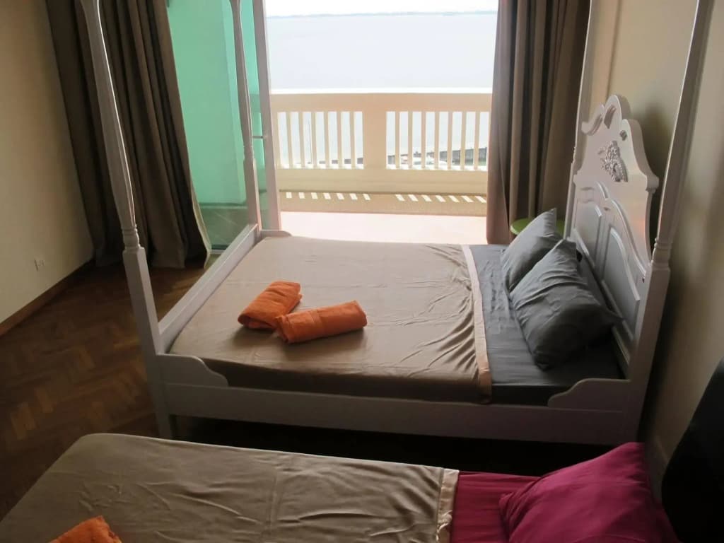 Luxury Suites @ Straits Quay - photo 4
