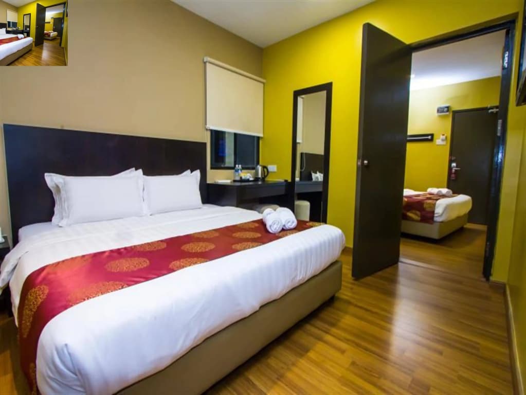 Capital O 91074 Grand World Hotel - photo 3