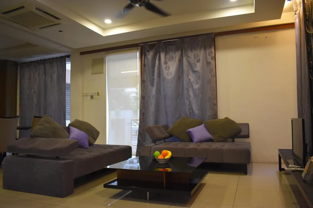 67 Residence - photo 2