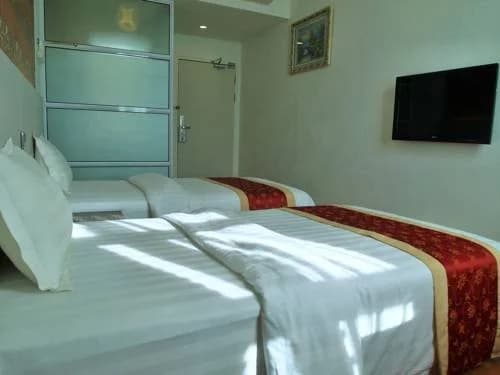 Studio8 Inn - photo 2
