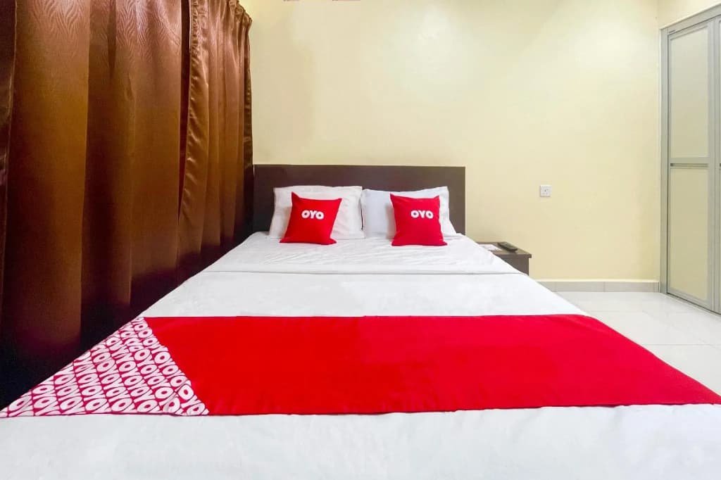 OYO 90369 Safari Hotel Lumut - photo 5