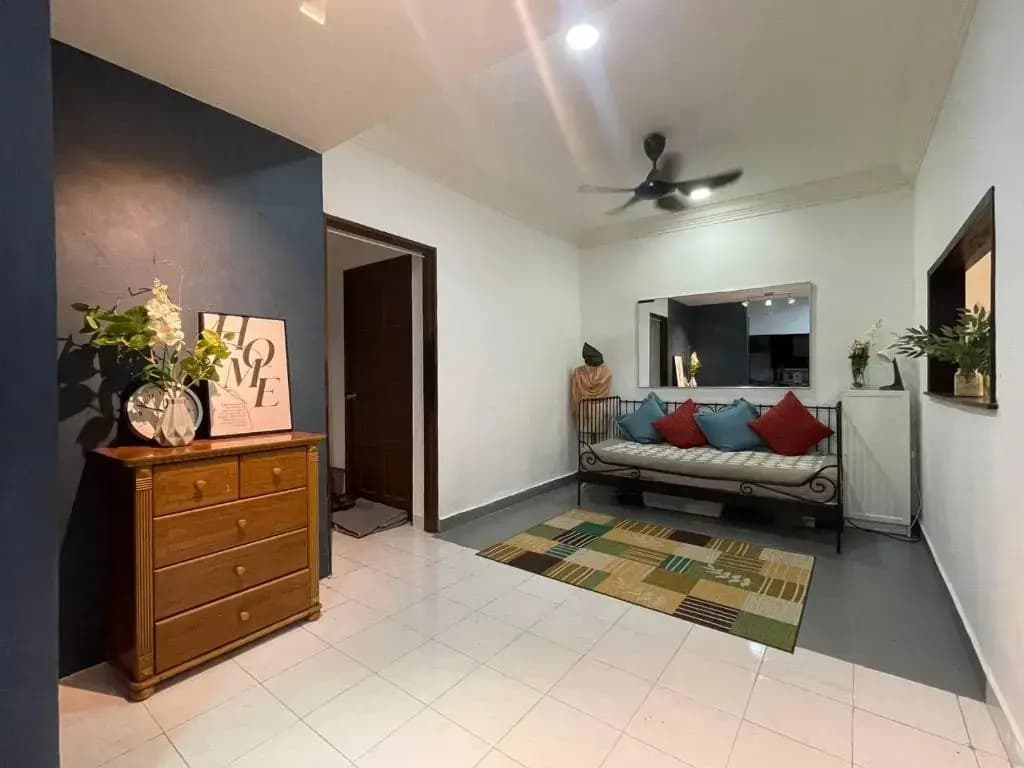 Homestay Laman Nuri, Kota Damansara - photo 3