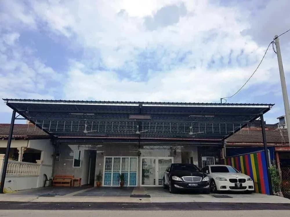 Teruntum 96 Guesthouse - photo 1