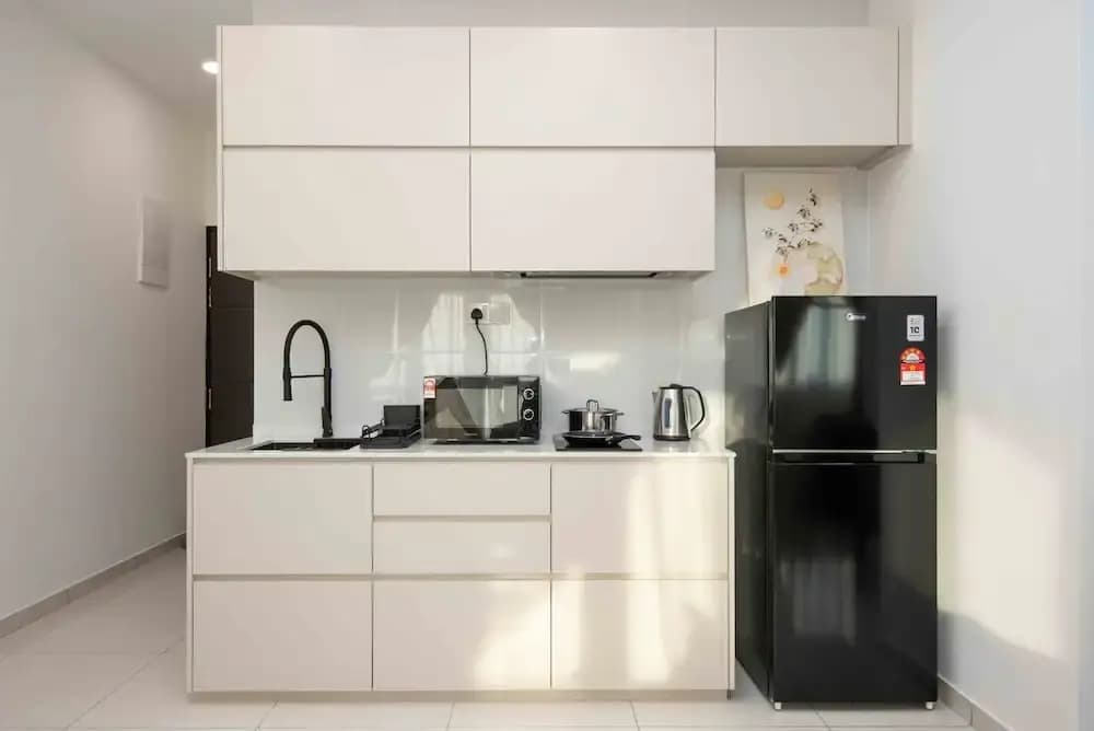 2BR Space Apt Near KSL CIQ JB - photo 18