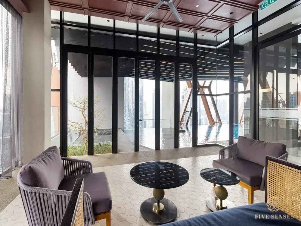 Scarletz Suites by Five senses - photo 15