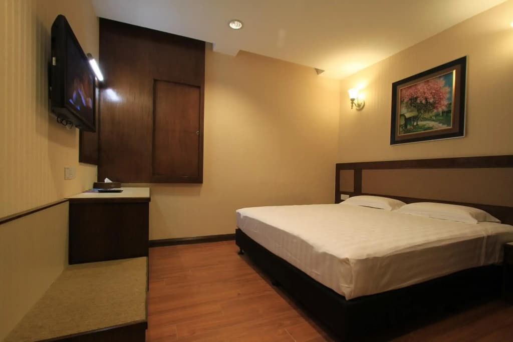 Ming Paragon Hotel - photo 2
