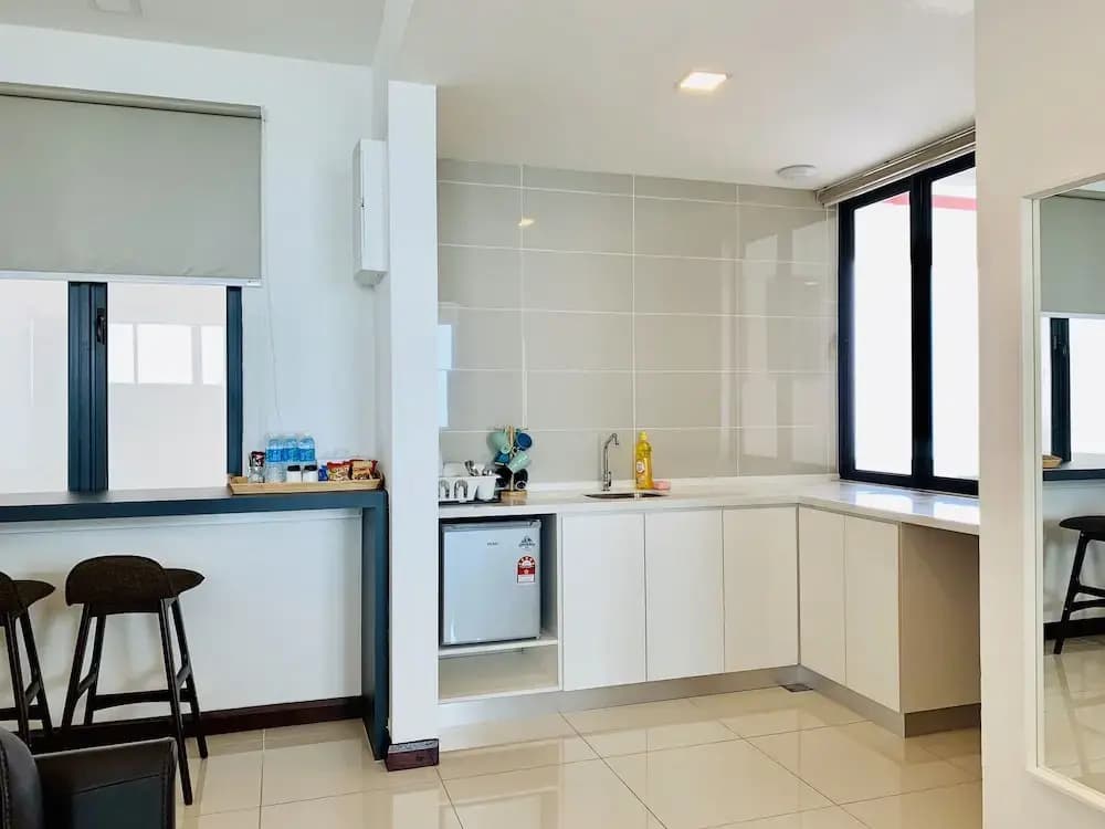 D'wharf Residence PD Waterfront Family Deluxe Suite by AirPlan - photo 4