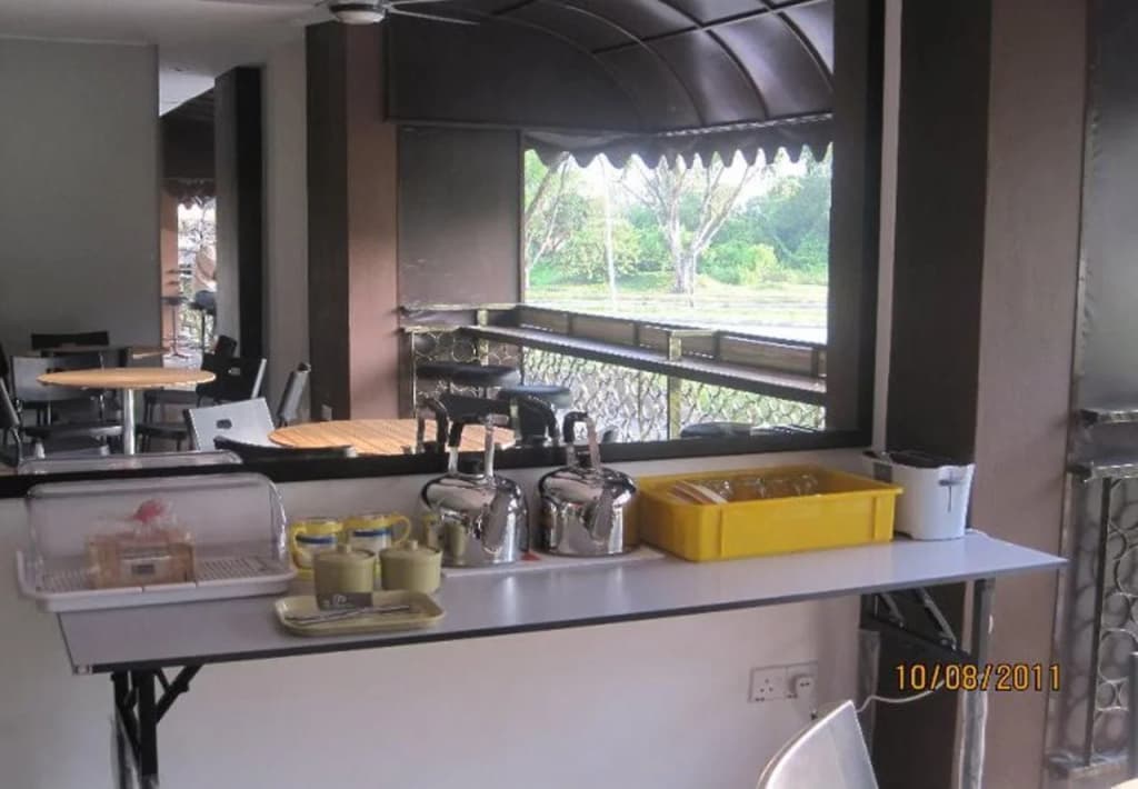 Homey Guesthouse Bintulu - photo 13