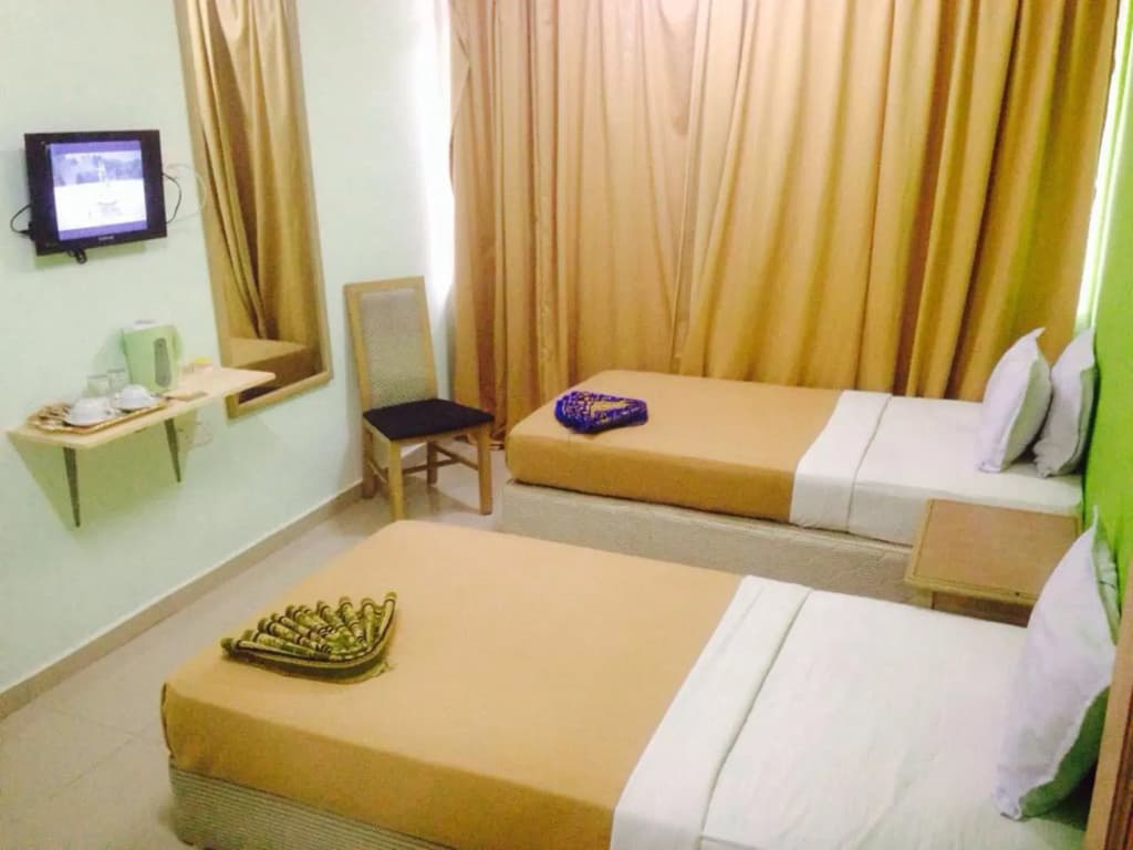 F Hotel Bayan Lepas - photo 4