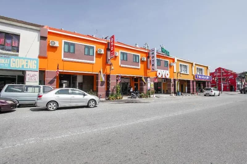 Lumut Hotel by OYO Rooms - photo 13