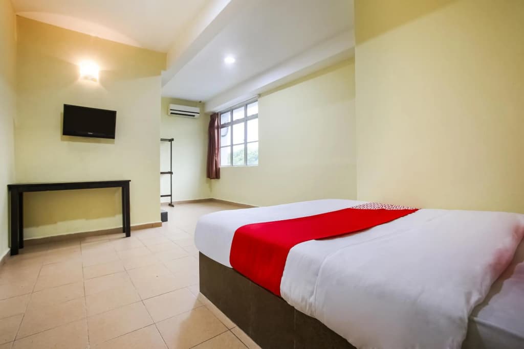 OYO 89585 Hotel Happy Inn - photo 3