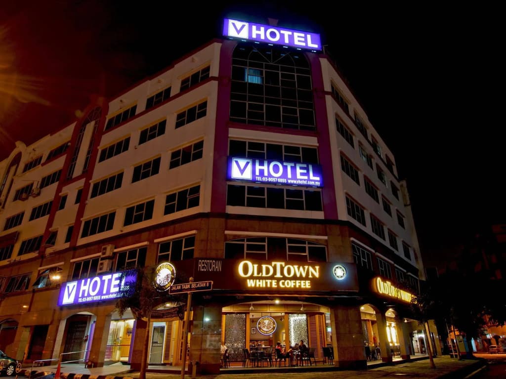 V Hotel - photo 1