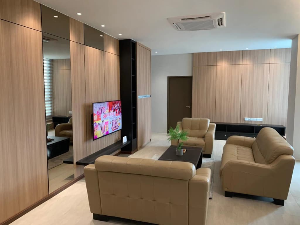 3Bedroom Rex Apartment 5min Drive to Vivacity - photo 3