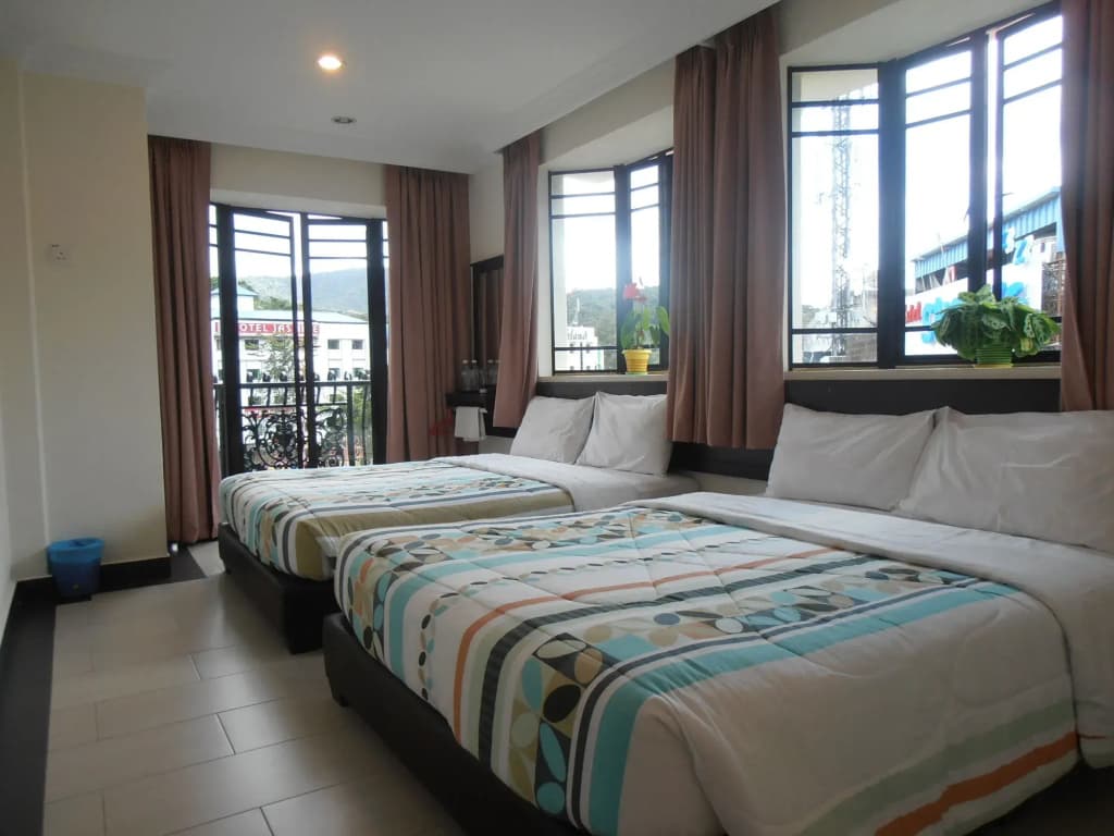 Hong Kong Hotel - photo 6