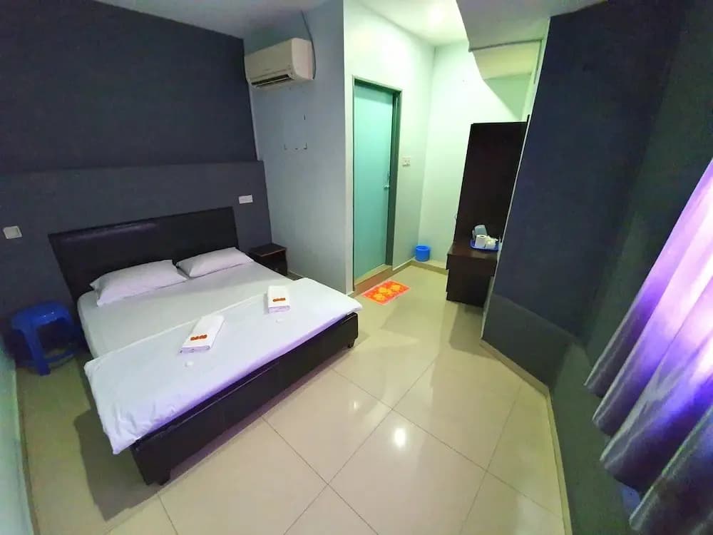 OYO 89737 Hotel Tishoa - photo 4